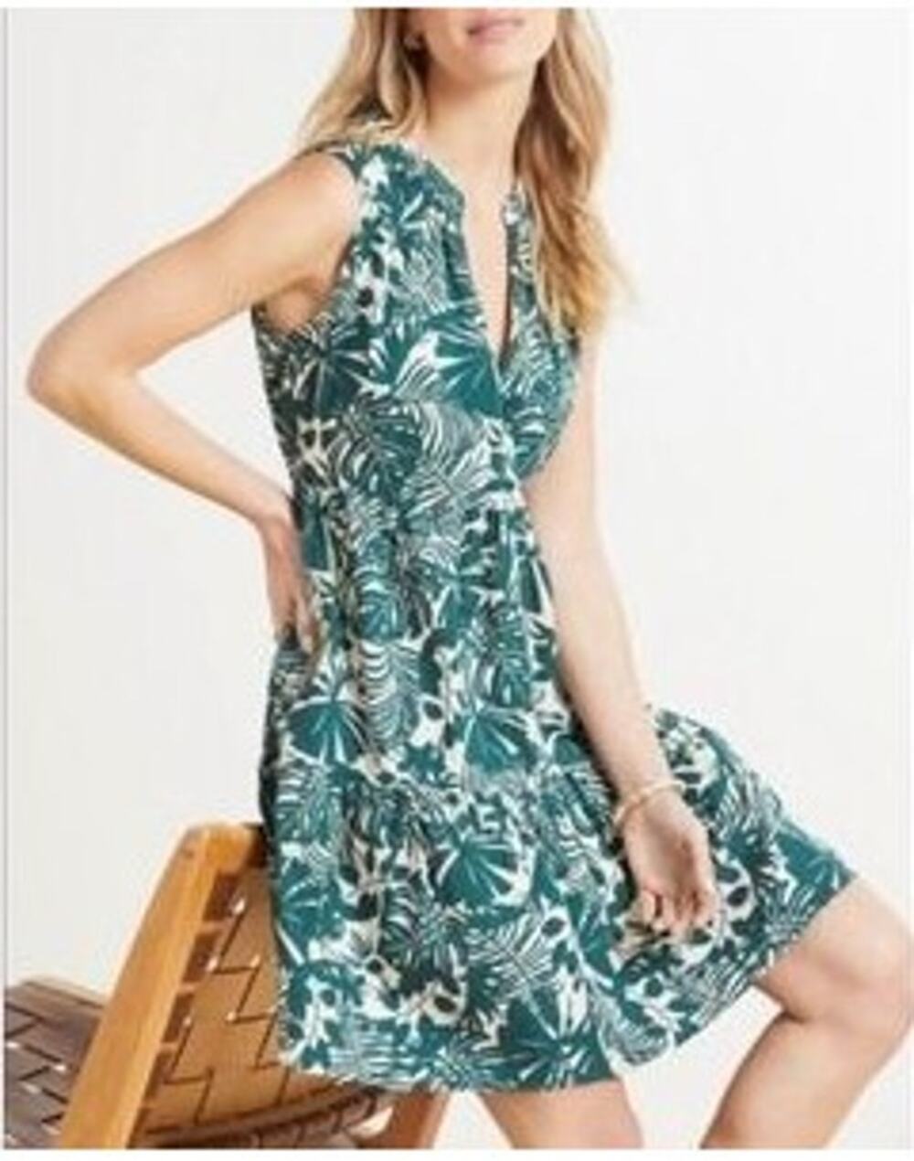 Sundry for Evereve The Everyday Dress Green Tropical Palm leaf Tiered 2